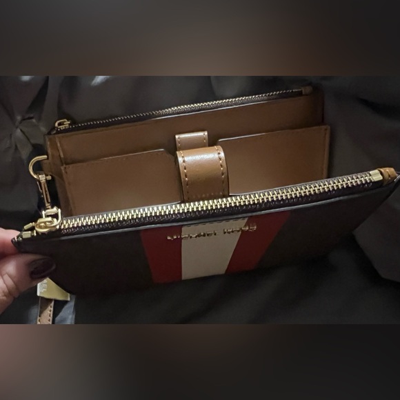 Michael Kors Wallet & Wristlet NWT - Picture 6 of 8